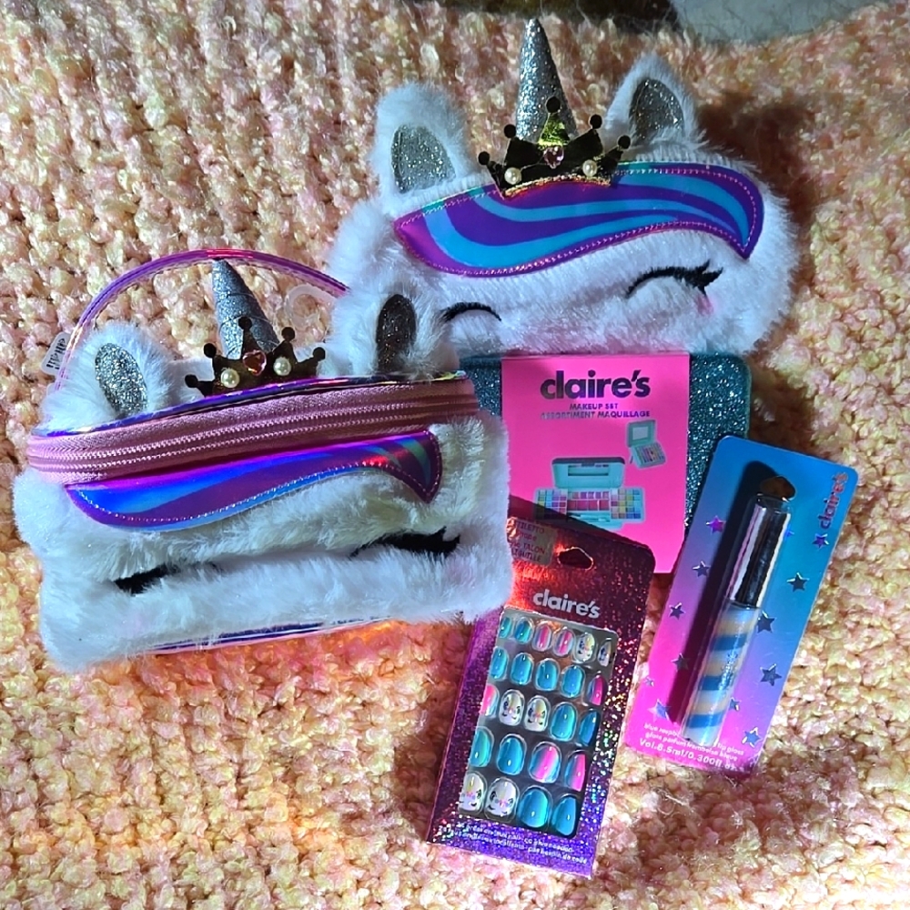Claire's Unicorn Princess Cosmetic Set with Plush Makeup Bag